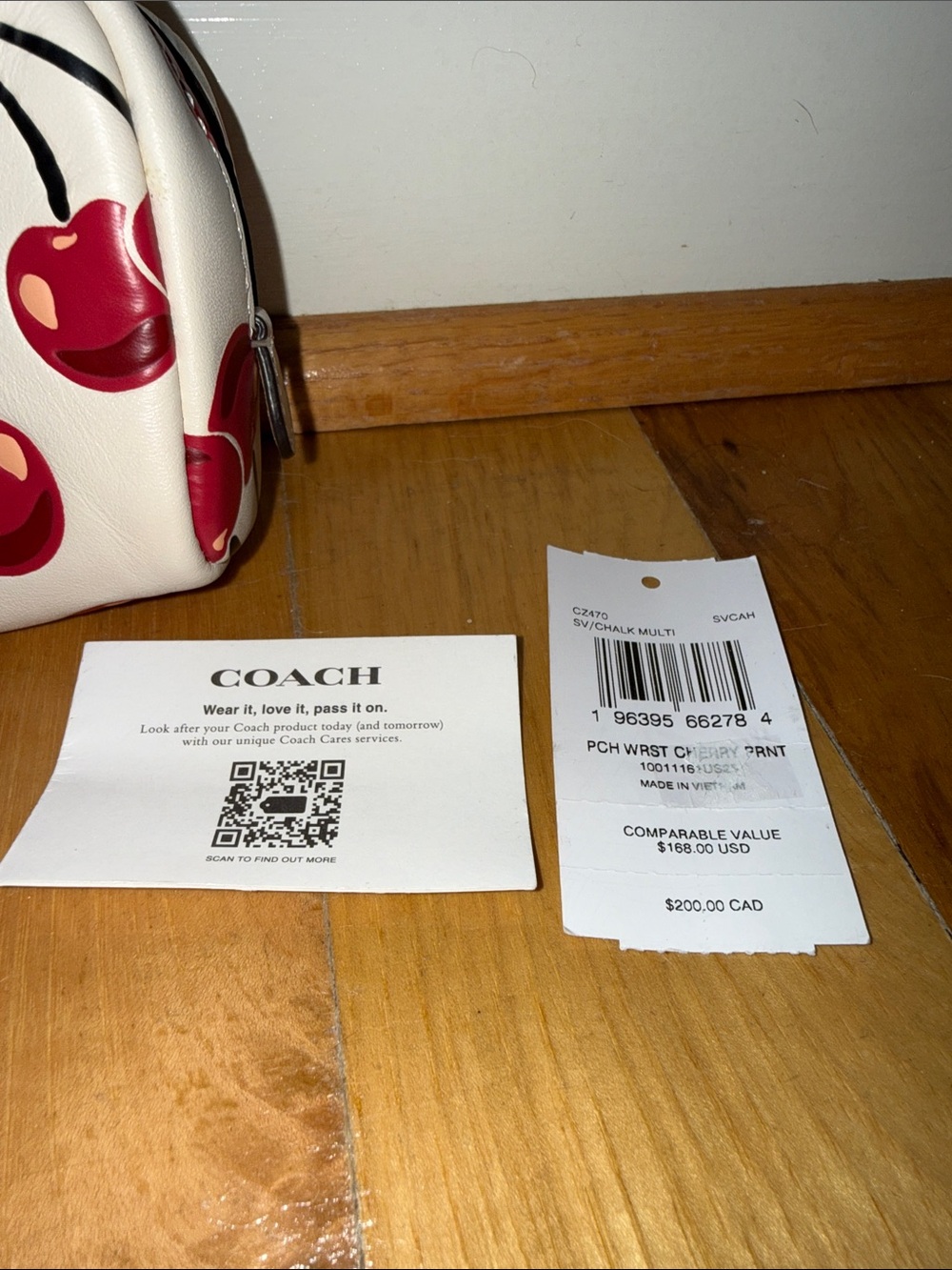 NWT Coach Cherry-Print Wristlet in Cream and Red - Picture 4 of 8